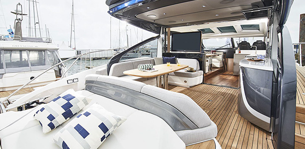 Charter in Saint-Tropez