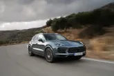 Rental Porsche Cayenne S E-Hybrid